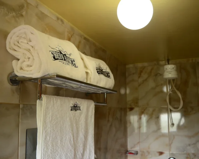 Honeymoon Suite Bathroom