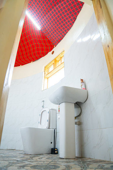 Deluxe Room - Bathroom